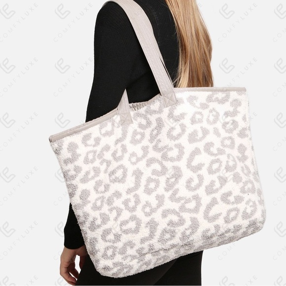 COMFYLUXE Shoulder Bag - Picture 2 of 5